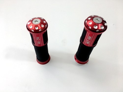 Pair of 7/8" 22mm Universal Motorcycle Motorbike Handlebar Hand Grips Red