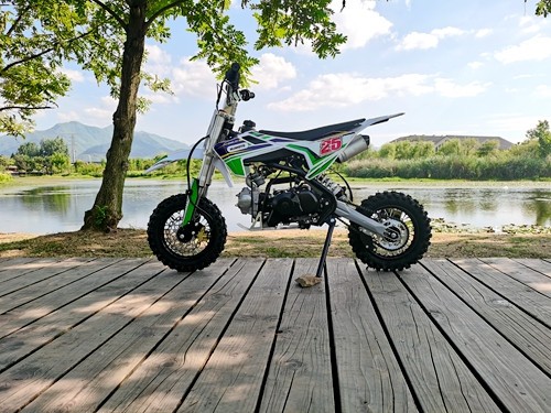 70cc Dirt Bike Trail Pit Bike Motor Electric Start Semi Auto Junior Bike Kid Green 70cc Dirt Bike Trail Pit Bike Motor Electric Start Semi Auto Junior Bike Kid Green