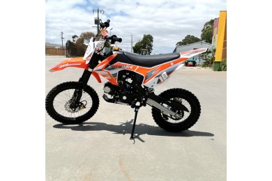 125CC PIT MOTOR DIRT BIKE TRAIL MOTOCROSS PRO KICK START 14/17 BIG WHEEL ORANGE 125CC PIT MOTOR DIRT BIKE TRAIL MOTOCROSS PRO KICK START 14/17 BIG WHEEL ORANGE