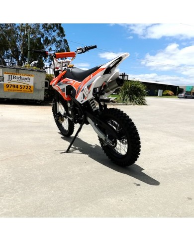 125CC PIT MOTOR DIRT BIKE TRAIL MOTOCROSS PRO KICK START 14/17 BIG WHEEL ORANGE 125CC PIT MOTOR DIRT BIKE TRAIL MOTOCROSS PRO KICK START 14/17 BIG WHEEL ORANGE
