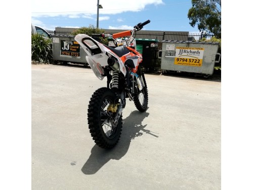 125CC PIT MOTOR DIRT BIKE TRAIL MOTOCROSS PRO KICK START 14/17 BIG WHEEL ORANGE