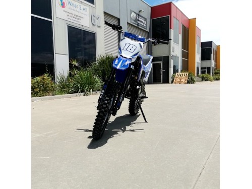 125CC PIT MOTOR DIRT BIKE TRAIL MOTOCROSS PRO KICK START 14/17 BIG WHEEL BLUE 125CC PIT MOTOR DIRT BIKE TRAIL MOTOCROSS PRO KICK START 14/17 BIG WHEEL BLUE