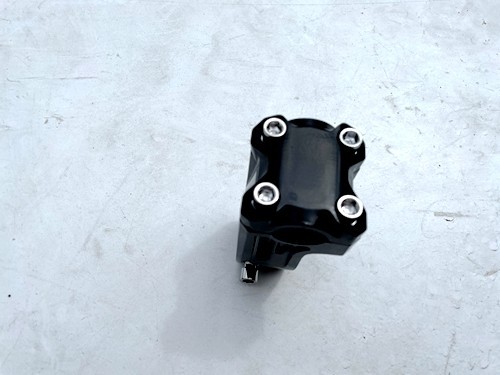 Handle bar Clamp Riser Mount Fit Drfit Trike 49cc 6.5hp 9hp trike 22mm Handle bar Clamp Riser Mount Fit Drfit Trike 49cc 6.5hp 9hp trike 22mm