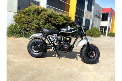MB200 TrailMaster Hurricane 200X Mini Bike Coleman Full sized Kids Adults Bike BLACK MB200 TrailMaster Hurricane 200X Mini Bike Coleman Full sized Kids Adults Bike BLACK