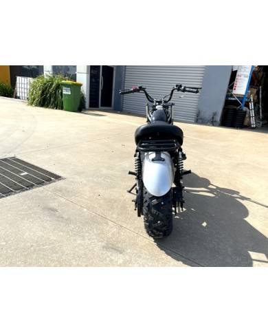 MB200 TrailMaster Hurricane 200X Mini Bike Coleman Full sized Kids Adults Bike BLACK MB200 TrailMaster Hurricane 200X Mini Bike Coleman Full sized Kids Adults Bike BLACK