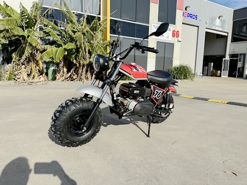 MB200X TrailMaster Hurricane Mini Bike Coleman Full sized REC-REG E-start RED