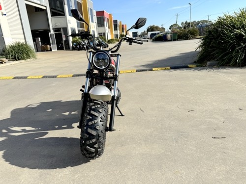 MB200X TrailMaster Hurricane Mini Bike Coleman Full sized REC-REG E-start RED