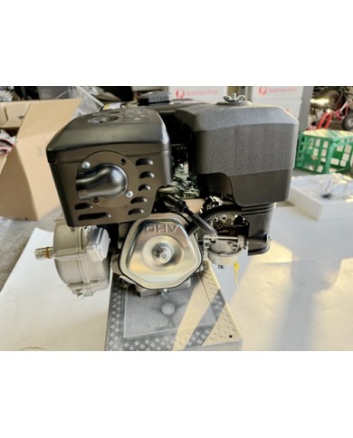 9HP Engine 2:1 Reduction Gear Box Stationary Motor 4 Go Kart E-start LIFAN brand 9HP Engine 2:1 Reduction Gear Box Stationary Motor 4 Go Kart E-start LIFAN brand