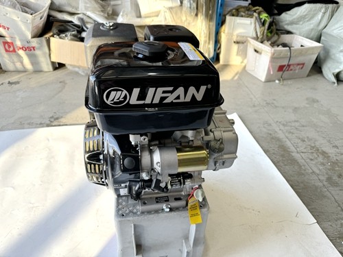 9HP Engine 2:1 Reduction Gear Box Stationary Motor 4 Go Kart E-start LIFAN brand 9HP Engine 2:1 Reduction Gear Box Stationary Motor 4 Go Kart E-start LIFAN brand