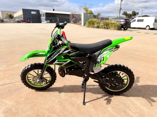 49cc Motorbike Mini Motor Dirt Bike for Kids, Pocket Rocket, Pee Wee Motorcycle 50cc in Green 49cc Motorbike Mini Motor Dirt Bike for Kids, Pocket Rocket, Pee Wee Motorcycle 50cc in Green