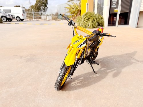 49CC MINI MOTOR DIRT BIKE KIDS POCKET ROCKET PEE WEE MOTORCYCLE ATV 50CC YELLOW 49CC MINI MOTOR DIRT BIKE KIDS POCKET ROCKET PEE WEE MOTORCYCLE ATV 50CC YELLOW