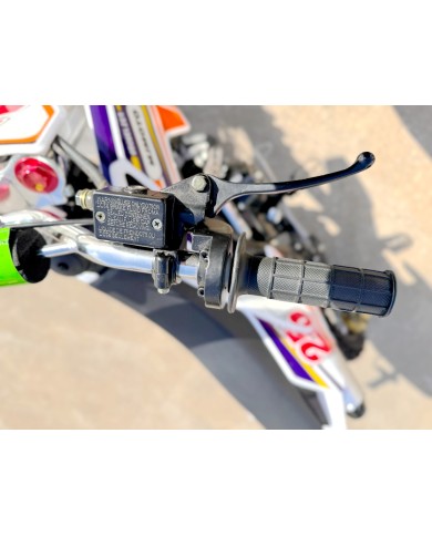 70cc Dirt Bike Trail Pit Bike Motor Electric Start Auto STINGRAY Junior Bike Kid Orange 70cc Dirt Bike Trail Pit Bike Motor Electric Start Auto STINGRAY Junior Bike Kid Orange