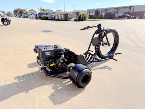 9HP 270cc Motorised Drift Trike Huffy Slider Fat Boy Go-Kart Fatboy DT4 Pull Starter+ E-Starter 9HP 270cc Motorised Drift Trike Huffy Slider Fat Boy Go-Kart Fatboy DT4 Pull Starter+ E-Starter