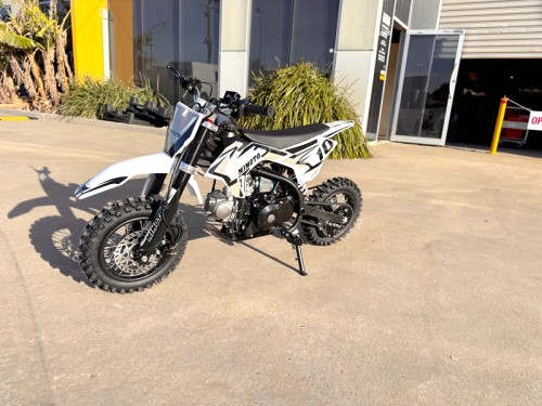 Bolt50 50cc Kids Dirt Bike 4-Stroke Electric Start Safe Easy Fun Off Road AUTO