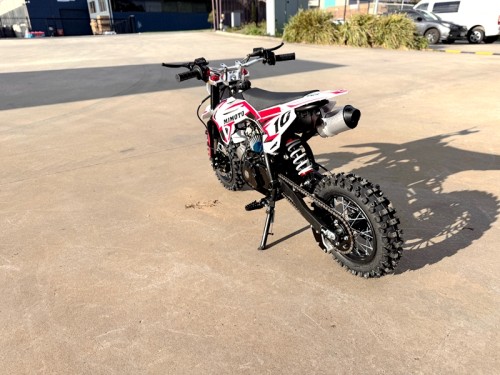 Bolt 50 50cc Kids Dirt Bike 4-Stroke Electric Start Safe Easy Fun Off Road AUTO RED